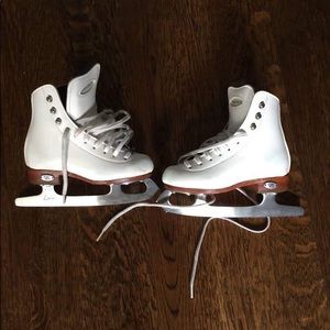 Riedell kids ice skates size 10